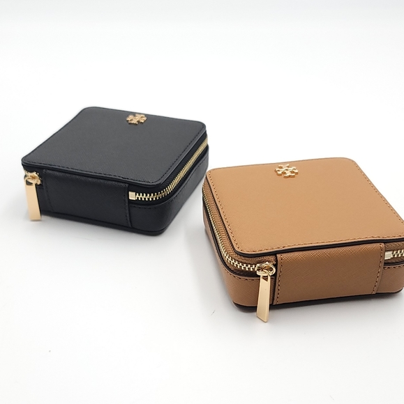 Tory Burch Emerson Jewelry case - Picture 2 of 13